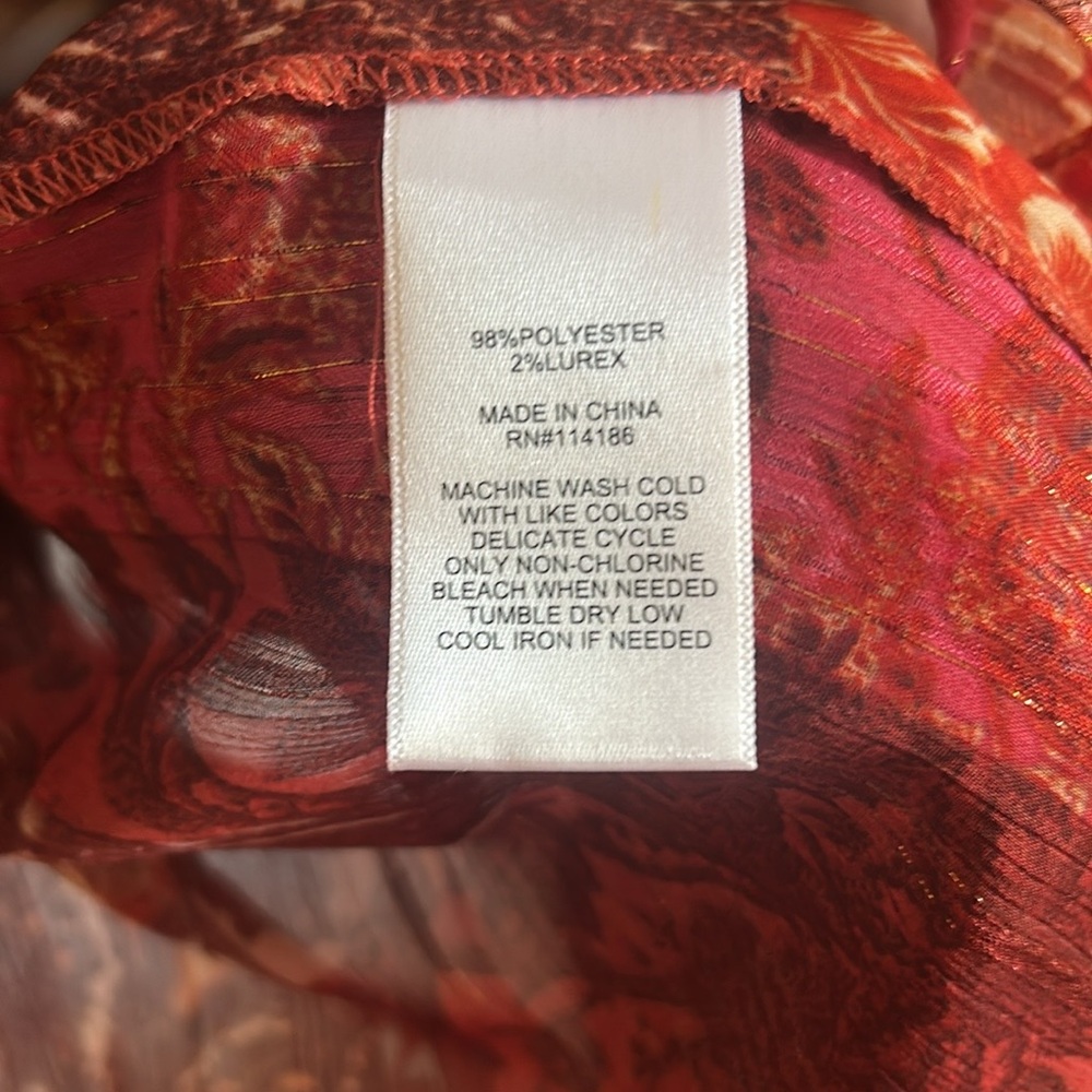 Women's Red Patterned Top - Picture 5 of 6
